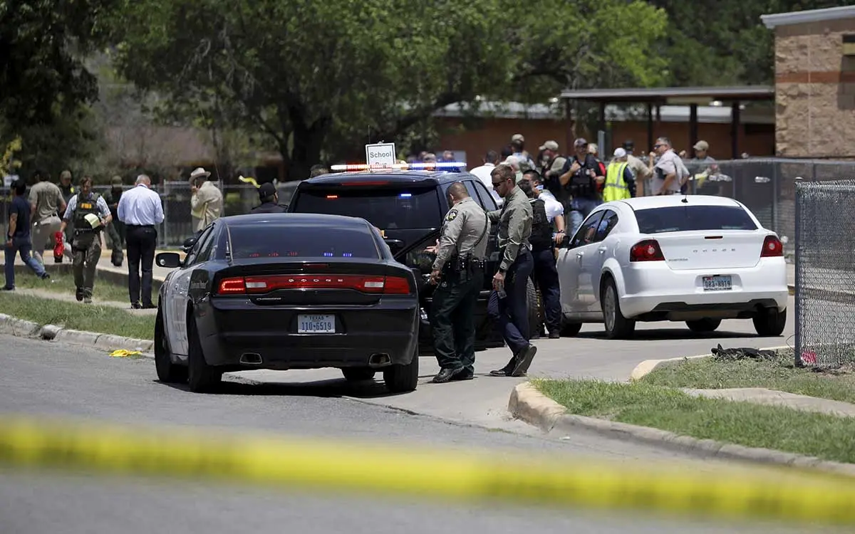 ‘El problema sí son las armas’, asegura investigador sobre masacres en escuelas de Estados Unidos